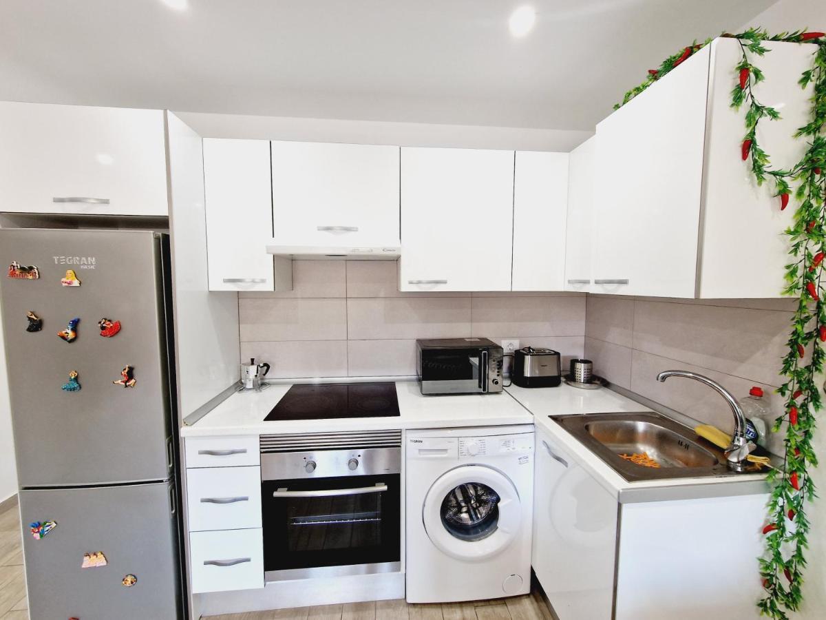 Luxury San Marino Apartment & Pool View Los Cristianos  Exterior foto